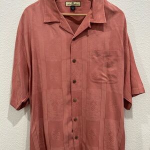 Tommy Bahama Casual Button Down Shirt with Camp collar relax fit Tropical Print
